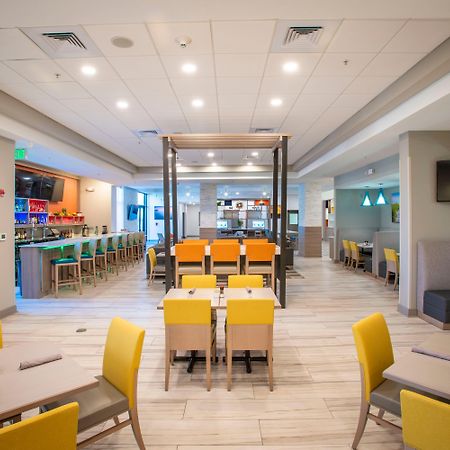 Holiday Inn Pensacola - University Area By Ihg Ferry Pass Exteriör bild